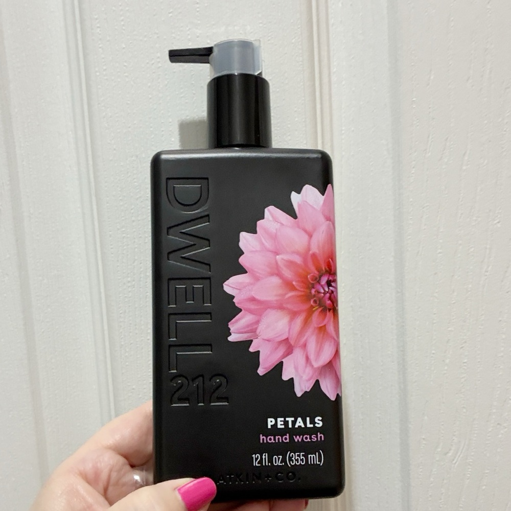 Dwell 212 Petals Hand Wash